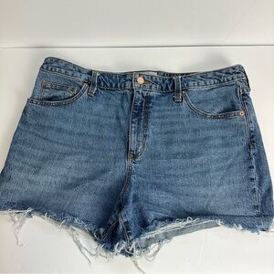 Universal Thread Vintage Midi Shorts Women’s Size 16 Cut Off Denim Jean